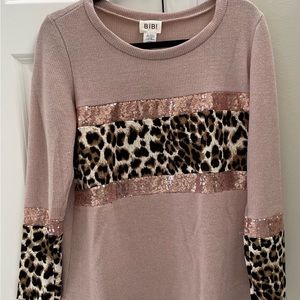 BIBI sweater top, Medium
